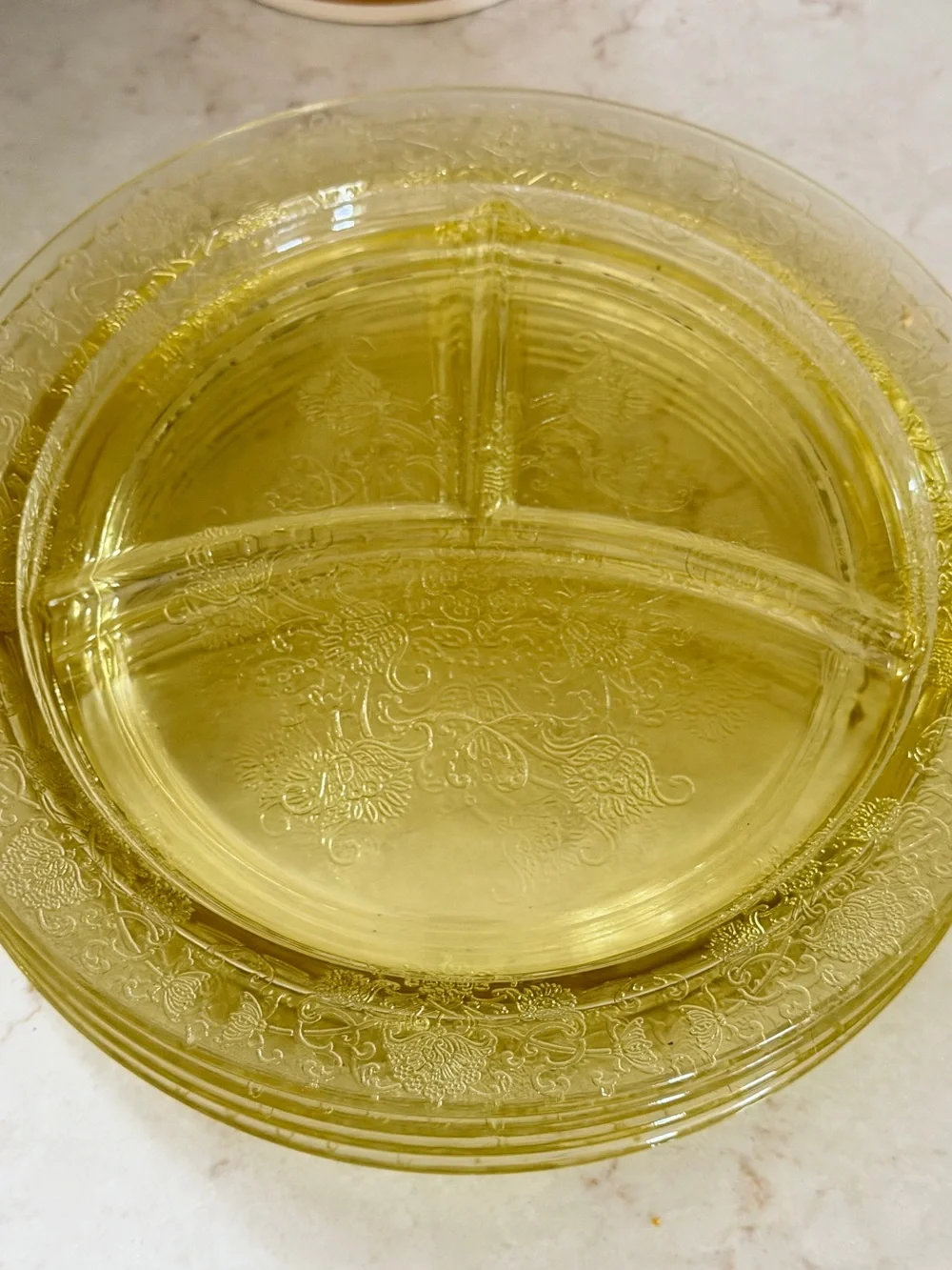 4 Topaz Yellow Depression Glass Divided Grill Plates 10.5” Floral Etched Lunch